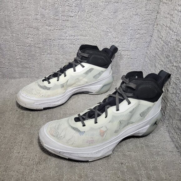 Air Jordan XXXVII Oreo DD6958-108 Mens Size 12 White/Black Basketball Shoes - Picture 4 of 10